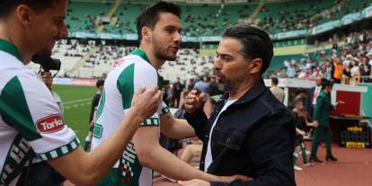 Konyaspor - Rizespor maçında dostane görüntüler
