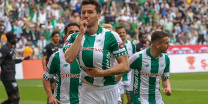 Umut Nayir atıyor, Konyaspor kaybetmiyor!