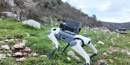 Ne kangal, ne malaklı, ne de akbaş, robotik köpek Aybars silah kuşandı