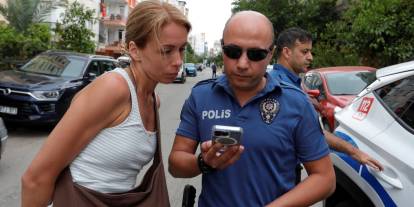 Antalya'da Rus-Türk yapımı film gibi olay: Rus turistin 'akıllı' takibi polisi hırsıza götürdü