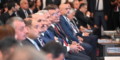 Konyalı başkan Türkiye'nin gündemine girdi. İlk sırada ise İmamoğlu var