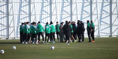 Konyasporlu futbolcular arasında genel kurul zirvesi!