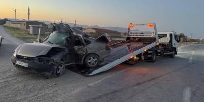 Konya'da acı kaza: Direğe çarpan sürücü hayatını kaybetti