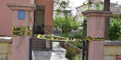 Havuza düşerek boğulma tehlikesi geçiren 3 yaşındaki çocuk Konya'da yaşam mücadelesi veriyor