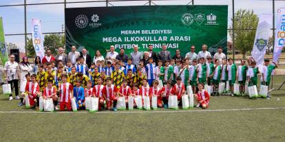 Meram’da minik yıldızlar sahaya çıktı