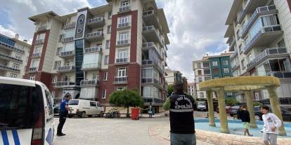 Konya'da acı olay. 2 yaşındaki çocuk 5'inci kattan düştü