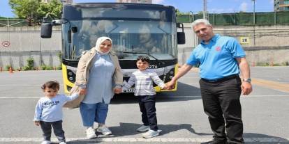 Çocuklar firarda: İETT otobüsüne binen iki kardeş firar etti