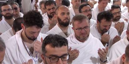 Arafat'ta gözyaşları sel oldu