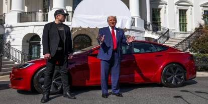 Trump Musk gerginliği büyüdükçe Tesla hisseleri düşüyor