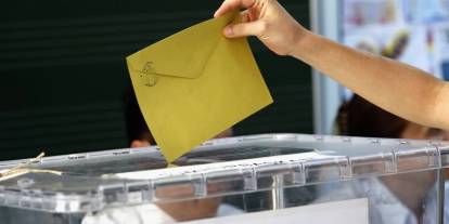 AK Parti yeniden birinci parti. Ankette sürpriz sonuçlar çıktı