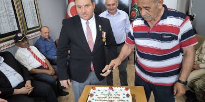 Konya'da babalar günü etkinliği için şehit babaları bir araya geldi
