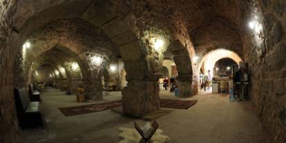Konya'daki bu hana bir dönemler padişahlar uğruyordu. Asırlardır hazinesini koruyor