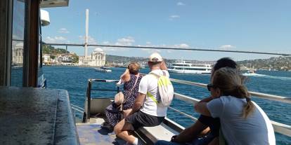 Boğaz turları herkesi büyülüyor:  İstanbul'da vapur zamanı