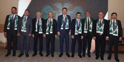 Konyaspor yönetiminden Bakan Kurum’a ziyaret