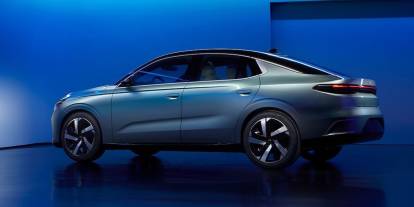 TOGG'un sedan modeli T10F geliyor. Fiyatı belli oldu artık yollara çıkacak