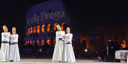 Roma Kolezyumu'nda Konya rüzgarı esti: Semazenler yaptıkları ayinle etkiledi