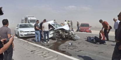 Aksaray - Konya yolunda zincirleme kaza.  8 Araç, 11 yaralı
