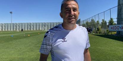 Konyaspor’da yerli sağ bek hamlesi. Müjdeyi Recep Uçar verdi