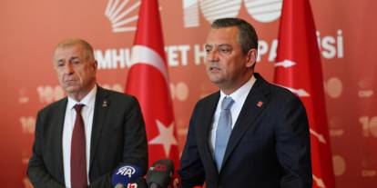 CHP Genel Başkanı Özel, Zafer Partisi Genel Başkanı Özdağ'la görüştü