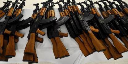 PKK'lı teröristler silah bırakmaya başladı