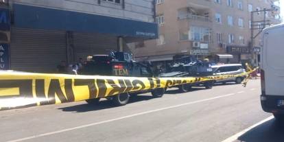 Polise pompalı tüfekle saldırı: 3 polis yaralandı
