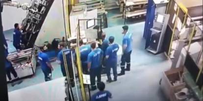 Adana'da korkunç yapay zekâ robot kazası: İşçiyi sıkıştırdı
