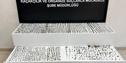 Konya'da tarih kaçakçıları yakayı ele verdi. Binlerce sikke ele geçirildi