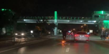 Konya'da scooter hız rekoru kırıldı: Otomobil sürücüleri aşırdı