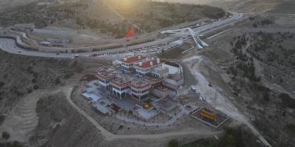 Hem manzara hem de hastane var. Konya'nın yeni oteli yükseliyor