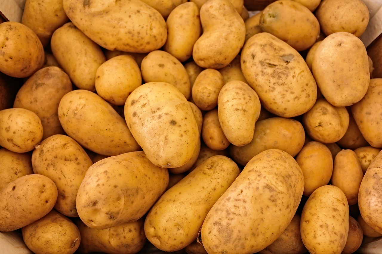 potatoes-411975-1280.jpg