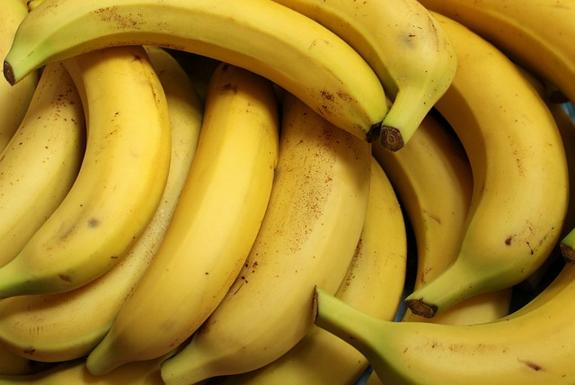 bananas-3700718-640.jpg