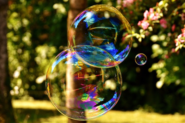 soap-bubble-2403673-640.jpg