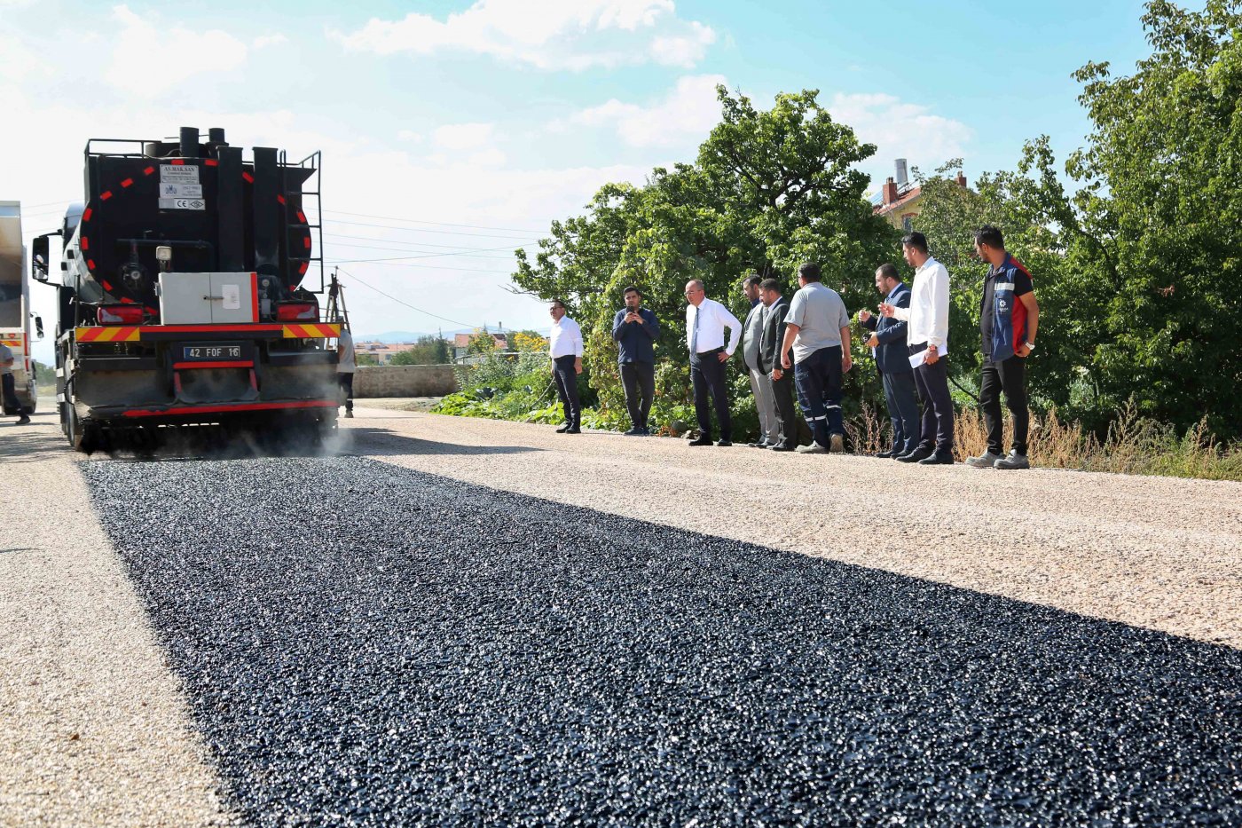 meram-belediyesi-yol-calismasi.jpg