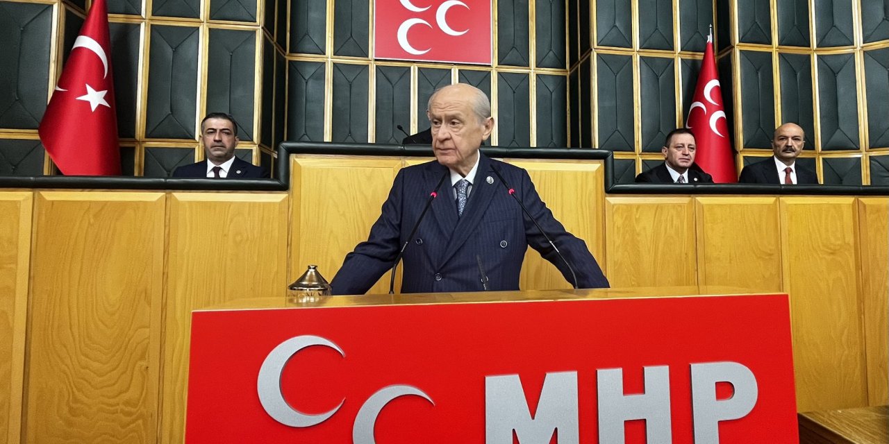 bahceli-teroristbasi-mecliste-konussun-383561-106170.jpg