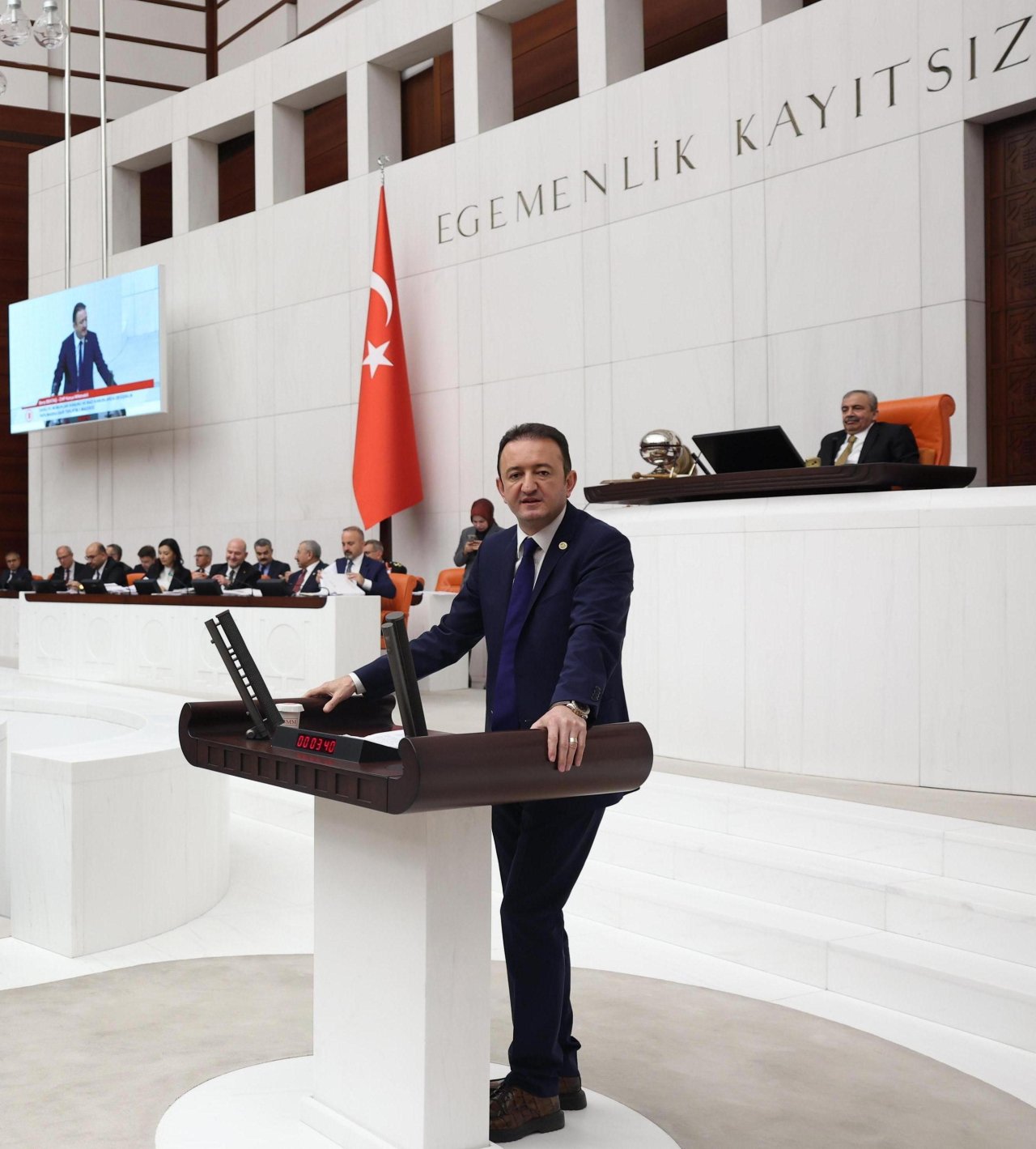 chp-konya-milletvekili-baris-bektas-foto.jpg