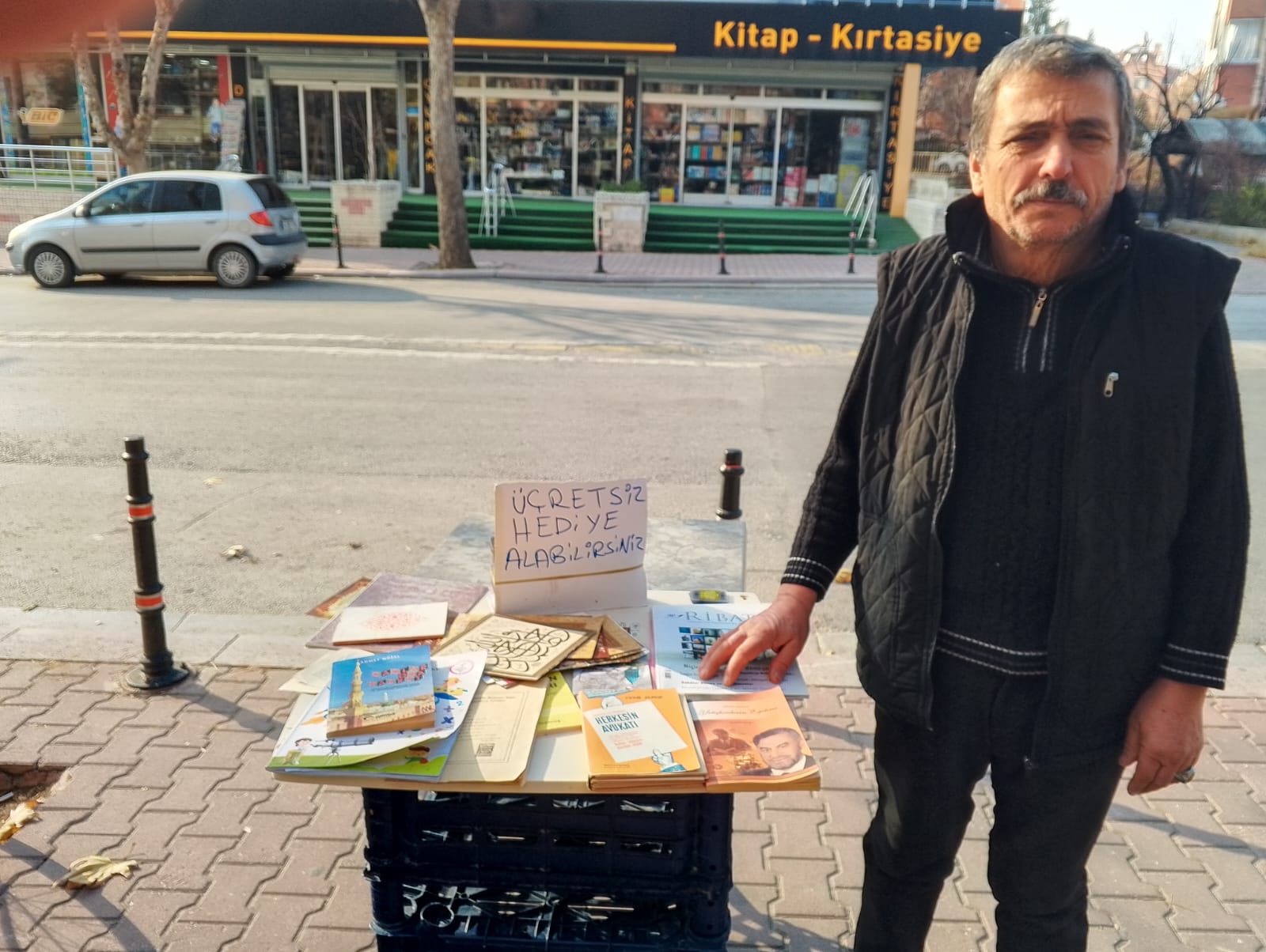 konya-ucretisiz-kitap-esnaf.jpg