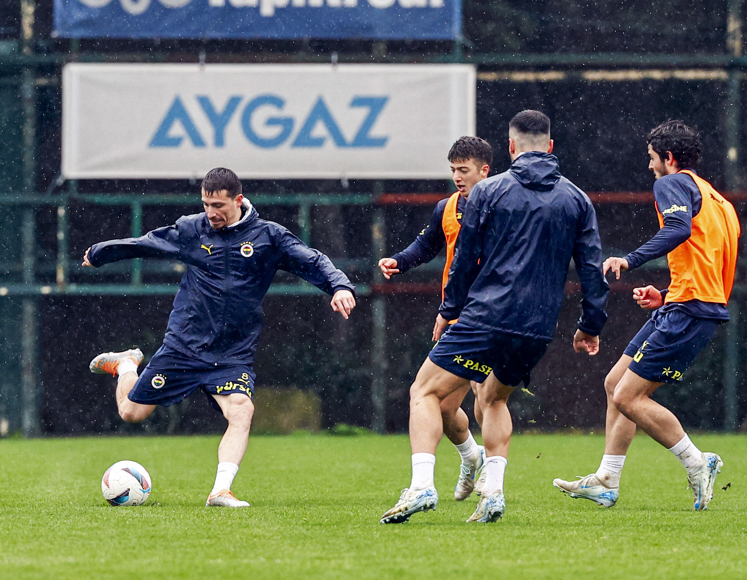 fenerbahce-konyaspor-maci-hazirliklarin-510837-151245-1.jpg