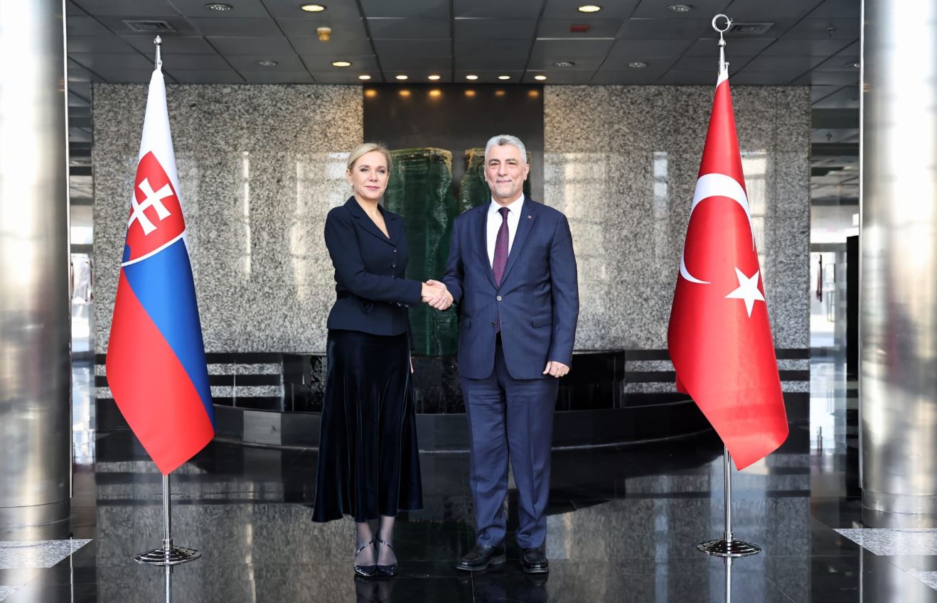 ankara-bakan-bolat-slovakya-ile-ikili-525067-155416.jpg