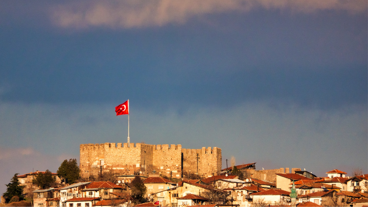 kalennin-altinda-yer-aliyor-1.png