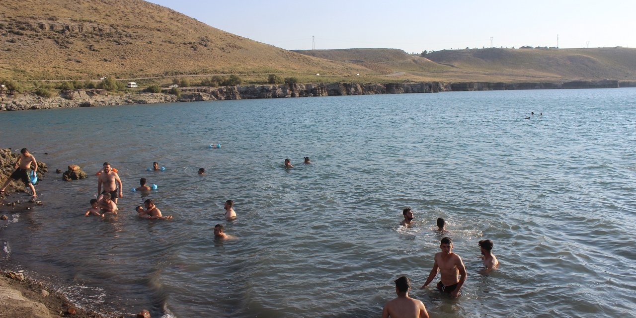karapinar-aci-gol-plahi.jpg