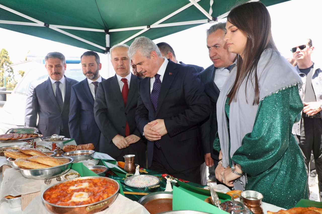 konya-mutfagi-konya-ucretsiz-yemek-3.jpg