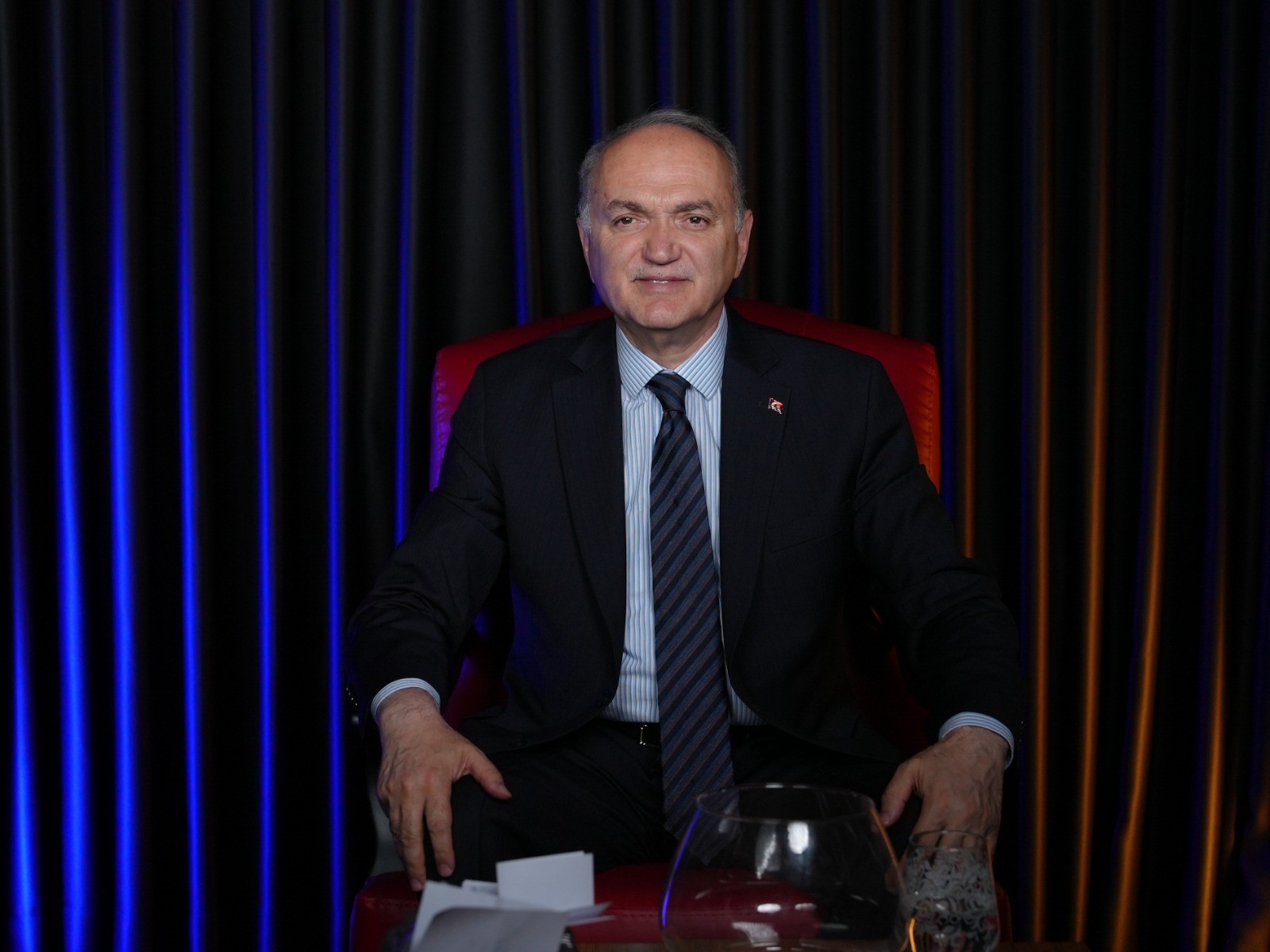 aw484333-01.jpg