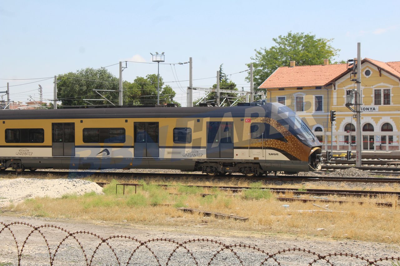 konyaray-banliyo-konya-tren-ulasimi-gaziray-3.jpg