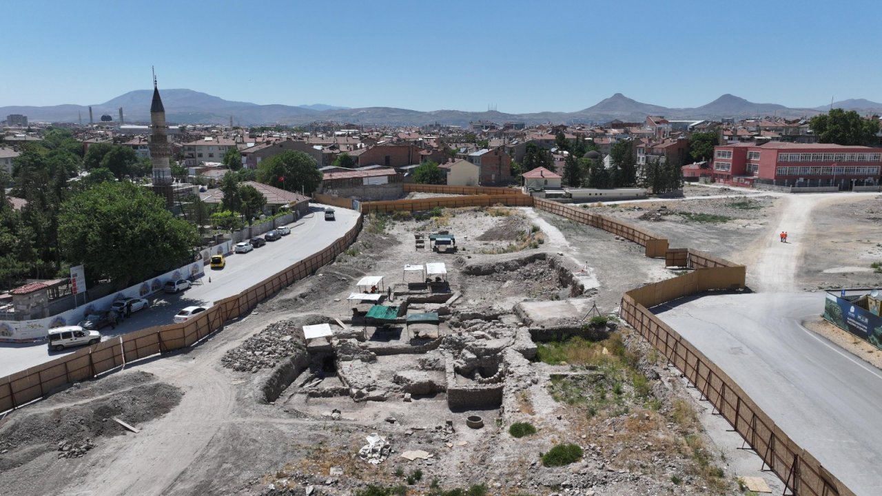 konya-sur-kapilari-1.jpeg