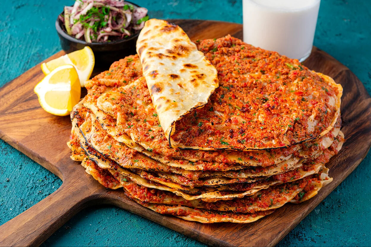 icine-neler-neler-karistiriyorlar-uzmanlardan-lahmacun-icin-kritik-uyari-bu-fiyatin-altindaysa-almayin-1728624065440-1.jpg