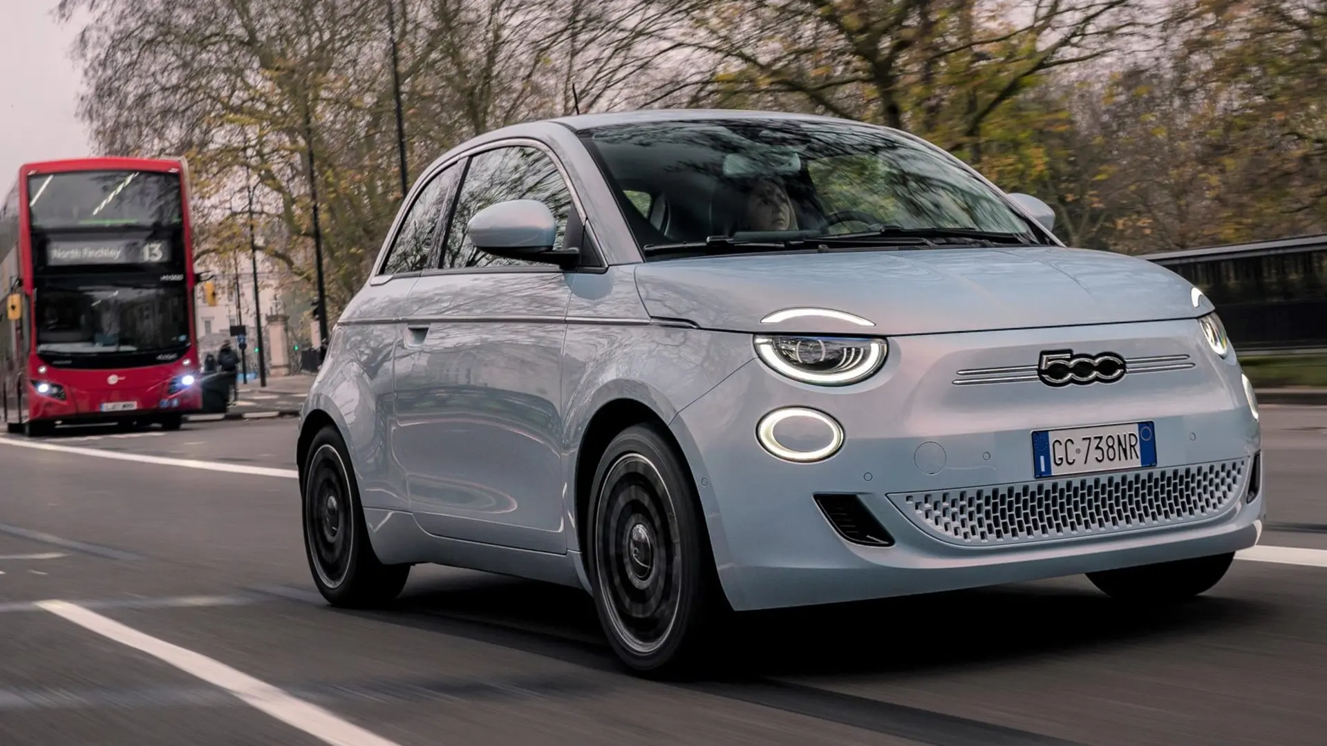stellantis-elektrikli-fiat-500-uretimi.webp