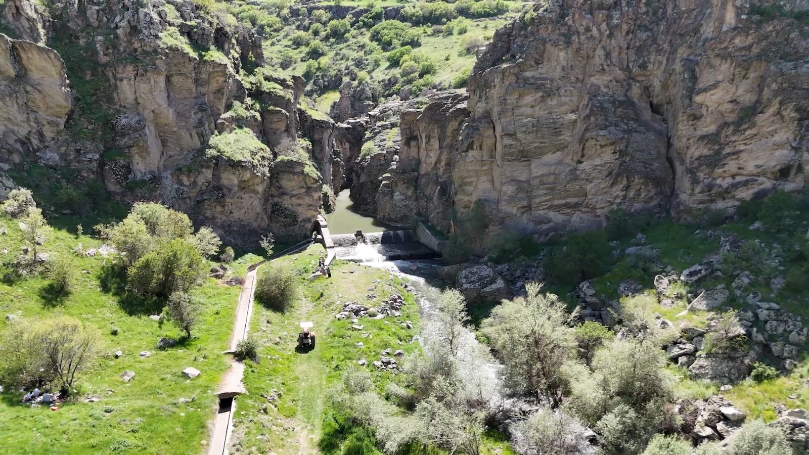 dipsiz-kanyon-konya-kanyon-nigde-kanyon-1.jpeg