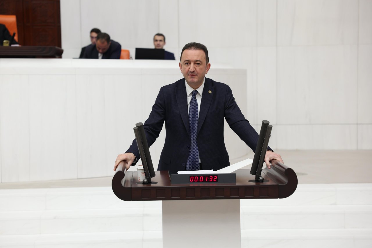 baris-bektas-foto.jpg