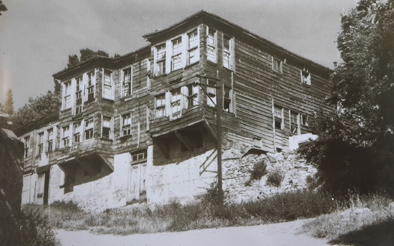 zbekler-tekkesi.jpg