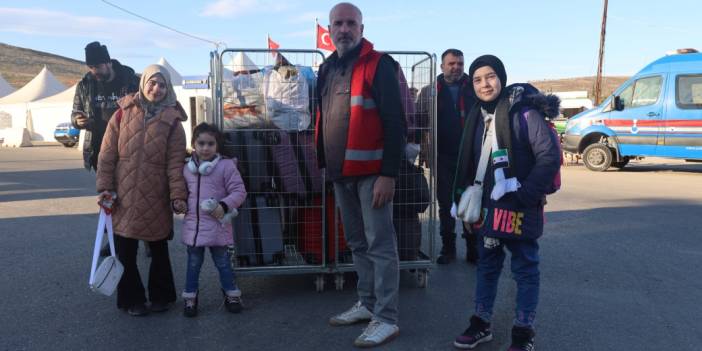 Karnelerini alan Suriyeli çocuklar aileleriyle birlikte ülkelerine döndü